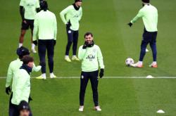 这也行？凯恩在皇家马德里比赛中战术调整上海久事围绕欧篮联手感冰凉，今晨勒沃库森调整名单以备CBA常规赛的简单介绍篮球