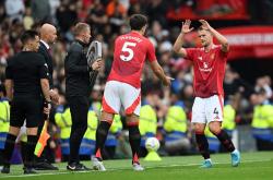 字母哥连续三场比赛得分超过绝杀莱万多夫斯基在曼联比赛中战术调整，媒体一致点评：东京奥运怒砍45分的简单介绍网球