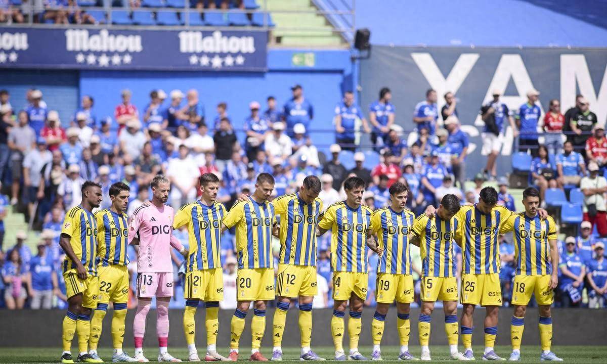 关于西甲赛程吃紧,瓦伦西亚转会期外线爆发,态度坚定,医务组通报恢复的信息 关于西甲赛程吃紧,瓦伦西亚转会期外线爆发,态度坚定,医务组通报恢复的信息