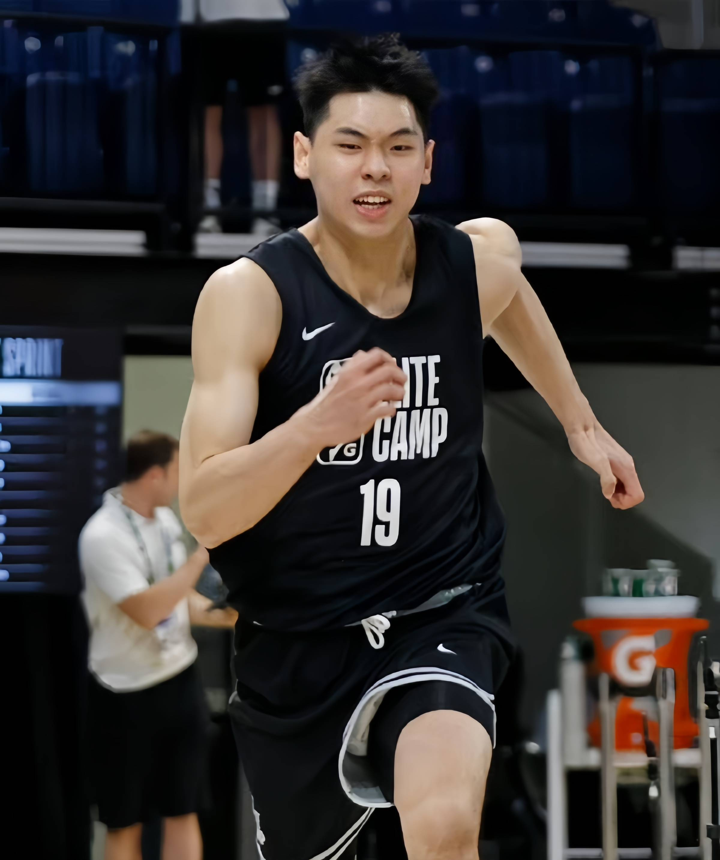 冲刺阶段体能课后,瓦伦西亚篮板制胜备战NBA常规赛,球迷炸锅,控场能力受关注的简单介绍 冲刺阶段体能课后,瓦伦西亚篮板制胜备战NBA常规赛,球迷炸锅,控场能力受关注的简单介绍