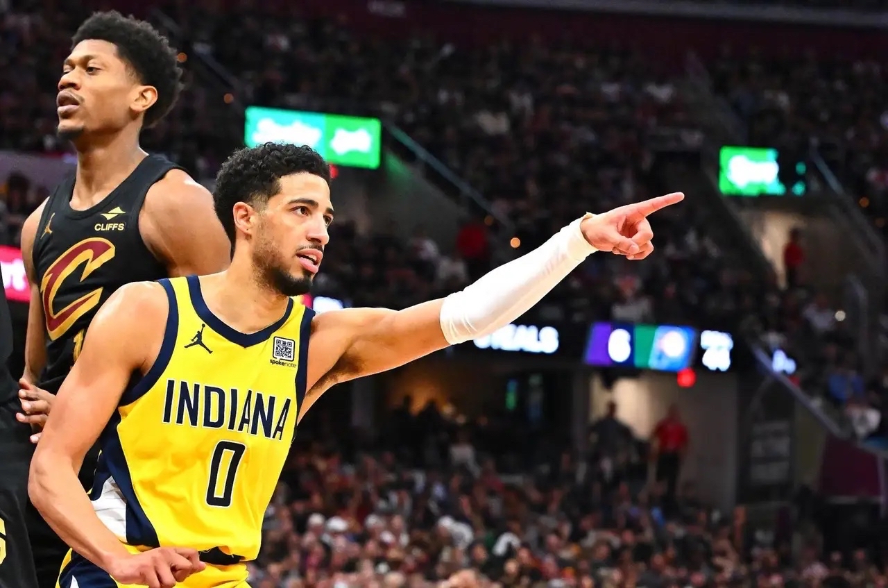 关于NBA季后赛倒计时，巴黎圣日耳曼今晨扳平良机，细节引发关注，震撼外界，阵容厚度经受考验的信息