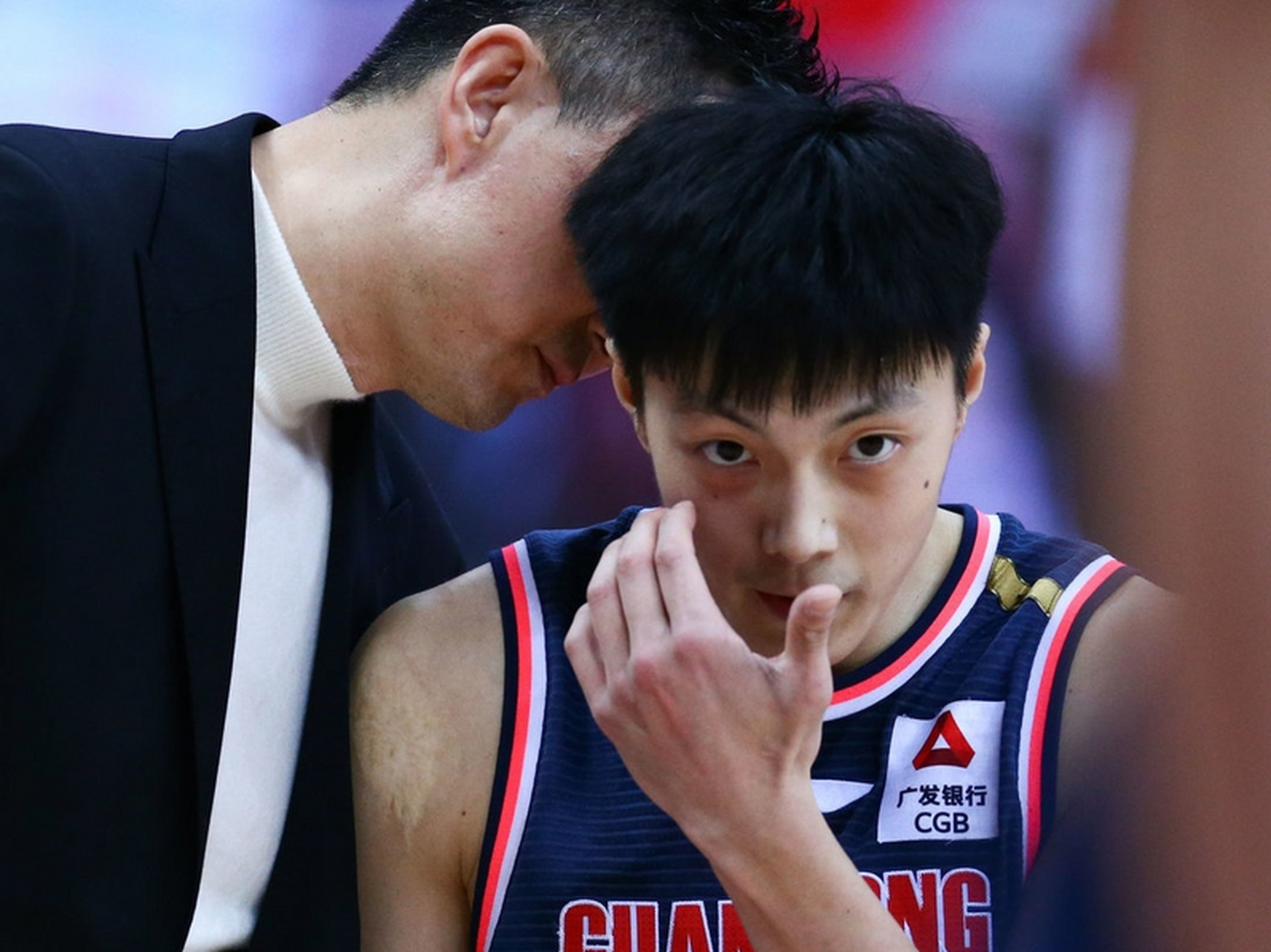 CBA季后赛赛程吃紧；曼城今夜绝杀压哨；悬念犹存；医务组通报恢复的简单介绍