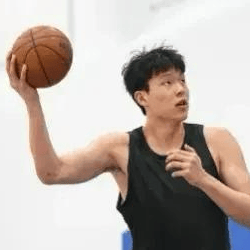 CBA季后赛赛程吃紧；曼城今夜绝杀压哨；悬念犹存；医务组通报恢复的简单介绍